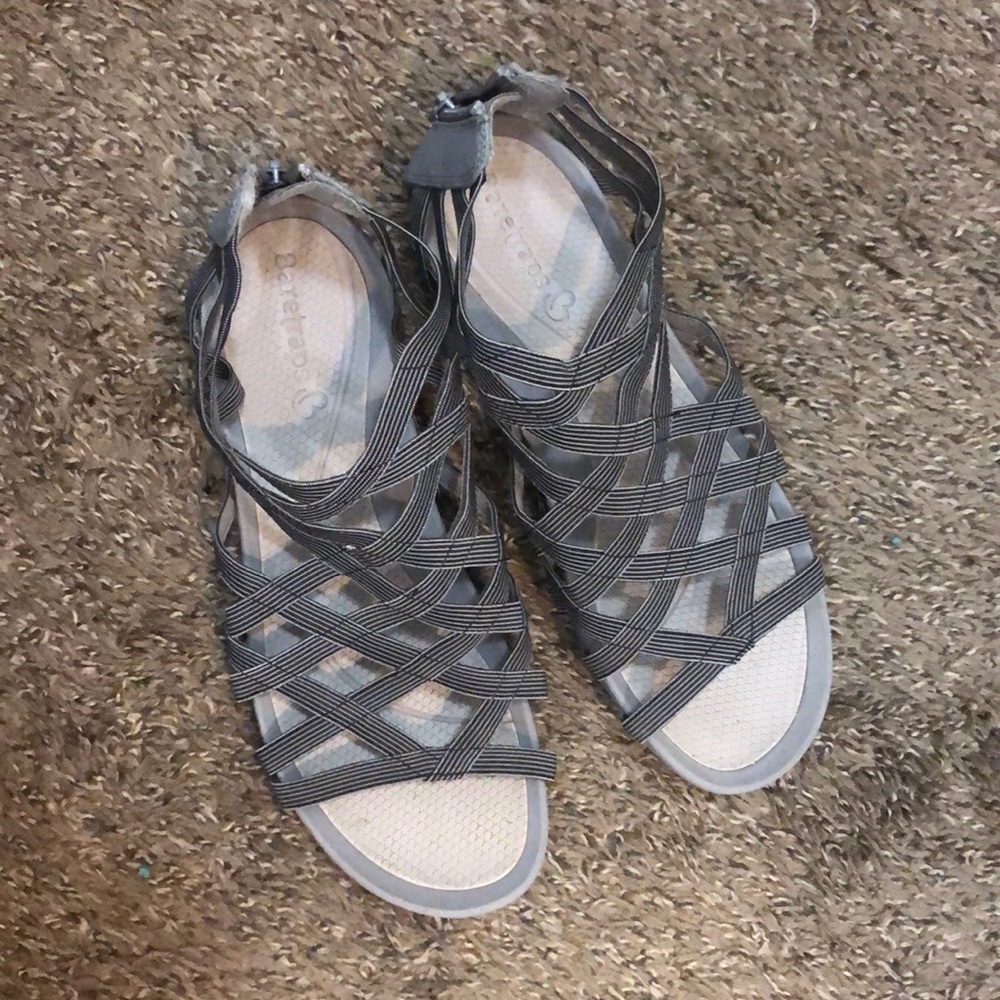 Baretraps shoes. Memory foam very comfortable size 9 1/2